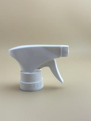 Nuovo disegno di spruzzatore di acqua di plastica per la pulizia domestica