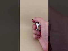 Pompa di crema nera e argentea K702-1 per bottiglie cosmetiche