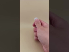 Confezione blu piccola per balsamo labbra con coperchio trasparente a coste per rossetti