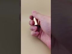 Pompa di lozione nera e dorata K702-1 per bottiglie cosmetiche