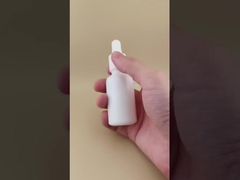 Design delicato flacone contagocce rotondo liscio bianco per la cura della pelle