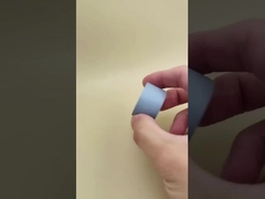 Tappo rotondo in plastica grigio-blu opaco liscio per flaconi cosmetici