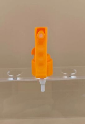Mini spruzzatore a grilletto in plastica arancione per parrucchieri