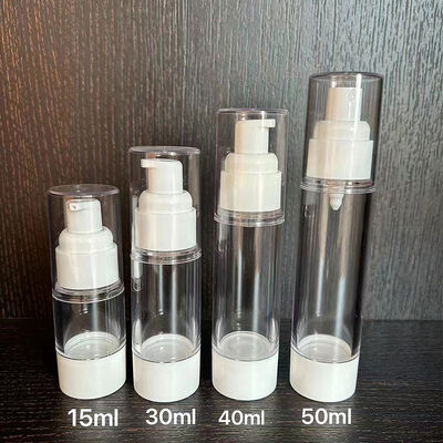 Stock vuoto 15 ml 30 ml 40 ml 50 ml Pompa con chiusura a vite Bottiglia di plastica per pompa per lozione airless Tappo in argento per imballaggio cosmetico