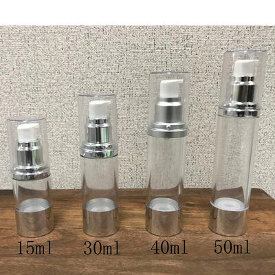 Stock vuoto 15 ml 30 ml 40 ml 50 ml Pompa con chiusura a vite Bottiglia di plastica per pompa per lozione airless Tappo in argento per imballaggio cosmetico