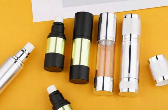 Bottiglia senza aria in plastica cosmetica per la crema per la cura della pelle