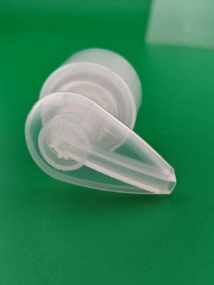Pompa per lozione con dispenser con chiusura sinistra-destra tutta in plastica da 28 mm