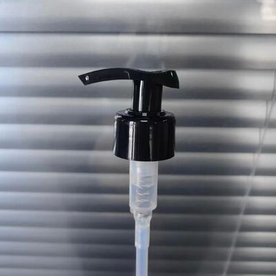 Pompa per lozione per pressa con erogatore di liquidi in plastica da 28 mm per flacone di shampoo