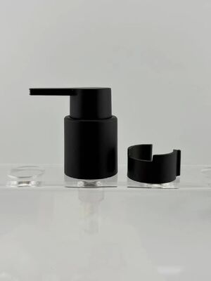 28/410 Pompa di crema in plastica nera opaca con clip per imballaggi per cosmetici