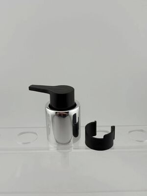 28/410 Pompa di crema in plastica nera opaca con clip per imballaggi per cosmetici