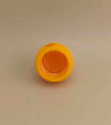 Coperchio sferico opaco liscio in plastica gialla per flaconi cosmetici
