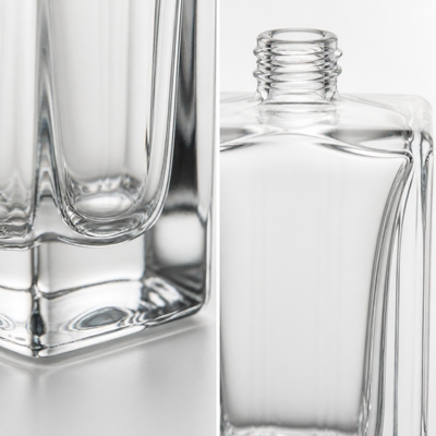 Vendita calda imballaggio cosmetico personalizzato bottiglia di vetro durevole da 100 ml bottiglia di profumo