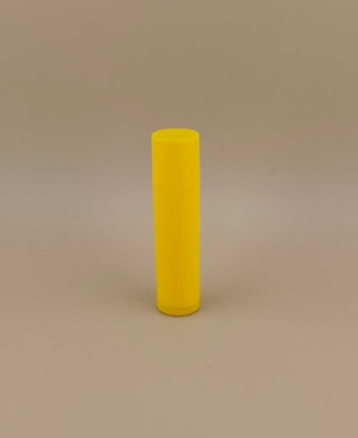 Rostami di plastica con confezione di balsamo per labbra giallo e liscio con coperchio rosa