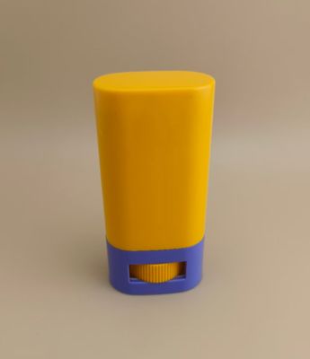 Confezione per balsamo labbra liscio giallo e viola 2304 per rossetti