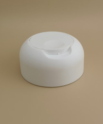 Tappo a pressione bianco in plastica liscia opaca per flaconi di shampoo